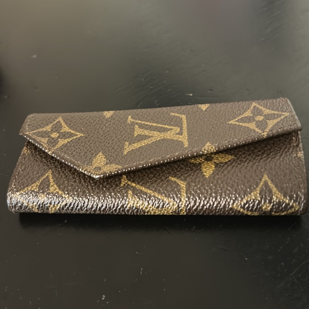 Louis Vuitton Rare 1980s Key Holder